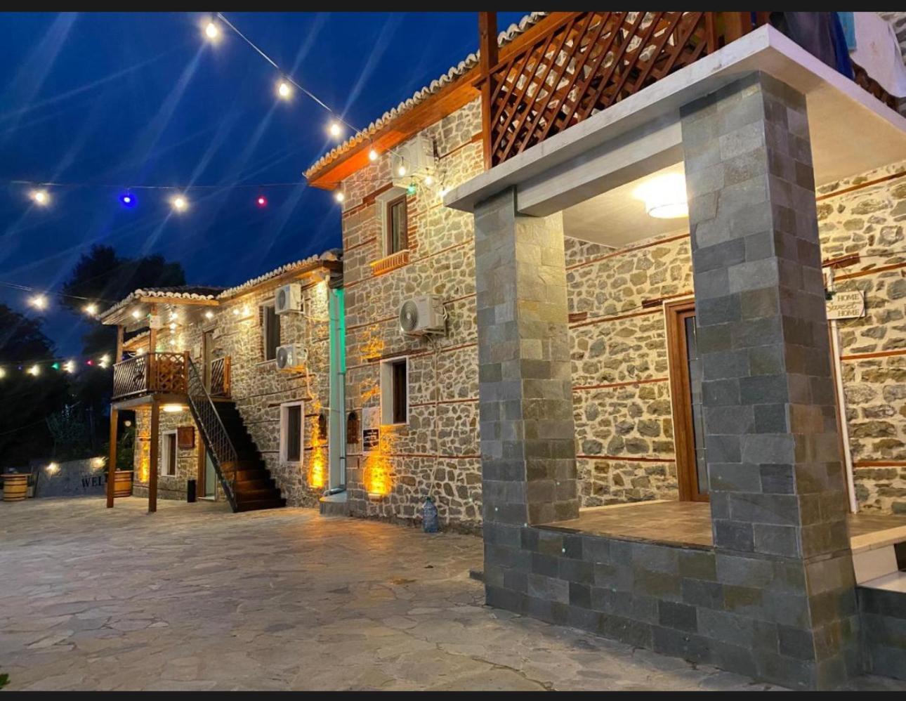 Keshtjella Xhabeqos Hotel Ljaknasi Exterior photo